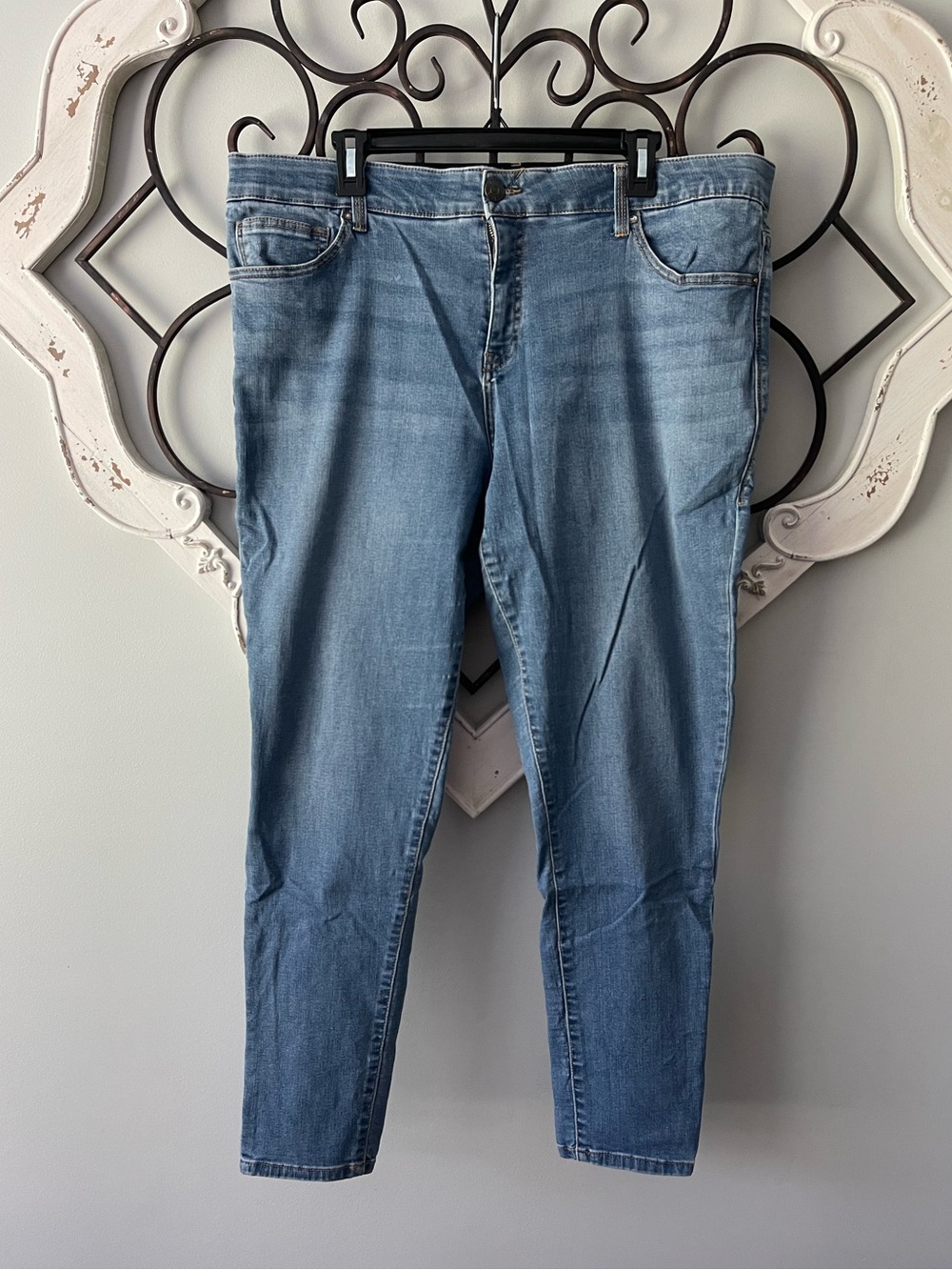 Women’s LuLaroe Skinny Jeans